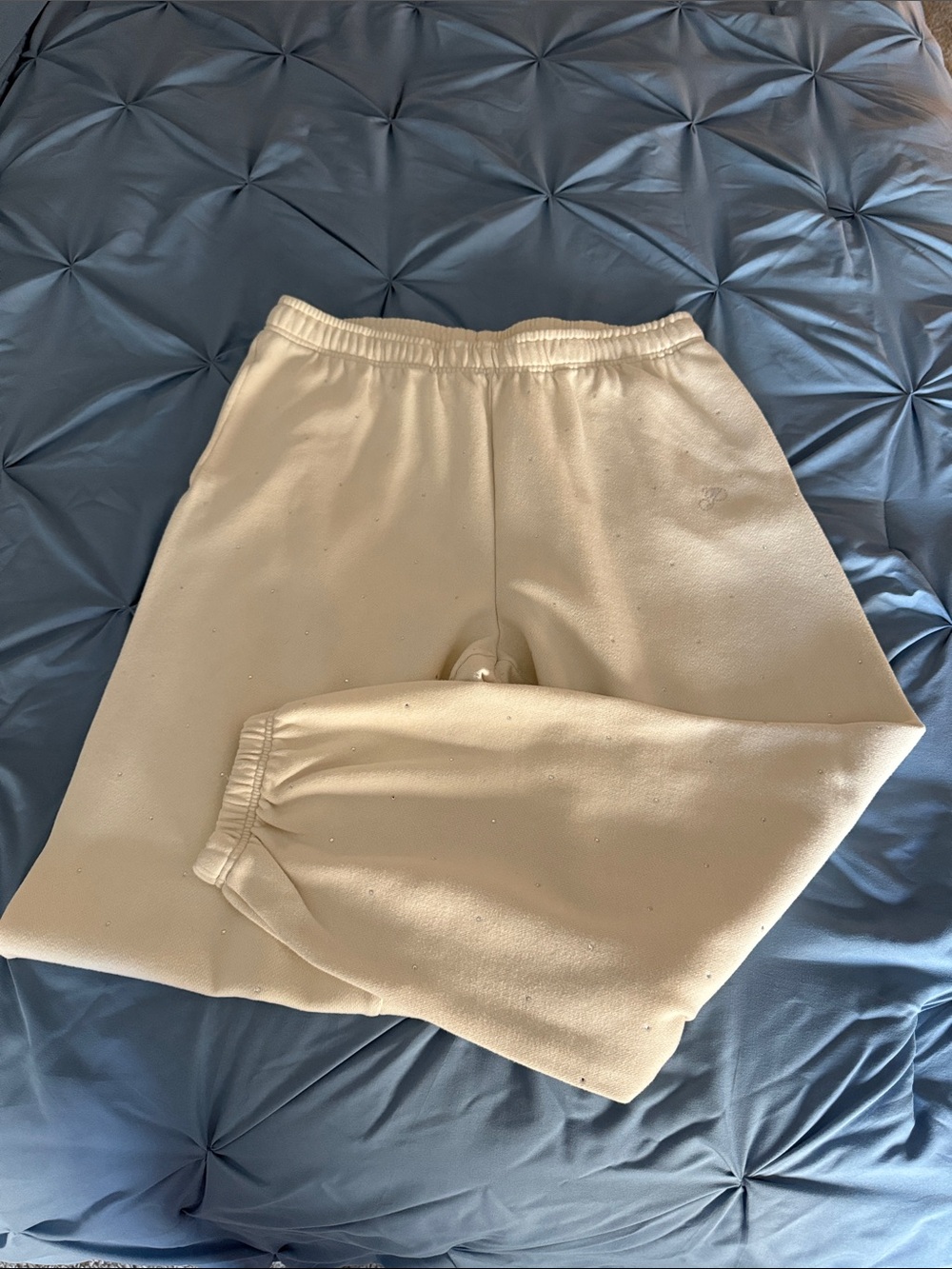 PINK Victoria's Secret Cream Women's Rhinestone Sweatsuit - Picture 5 of 7